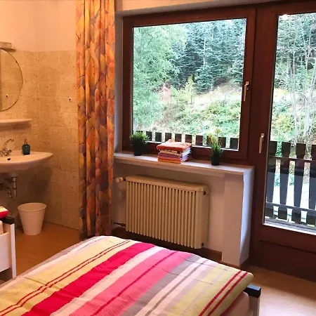 アパート Ferienwohnung Mees キルヒウンデム